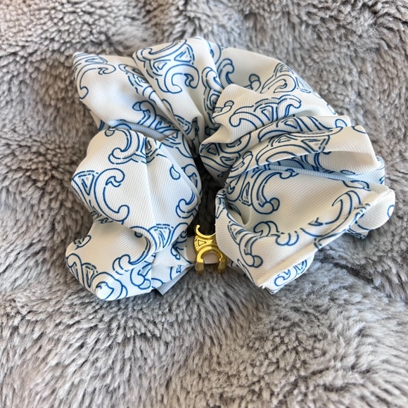 Celine Scrunchie Triomphe Camo in Silk and Brass and Gold Finish - Picture 5 of 6